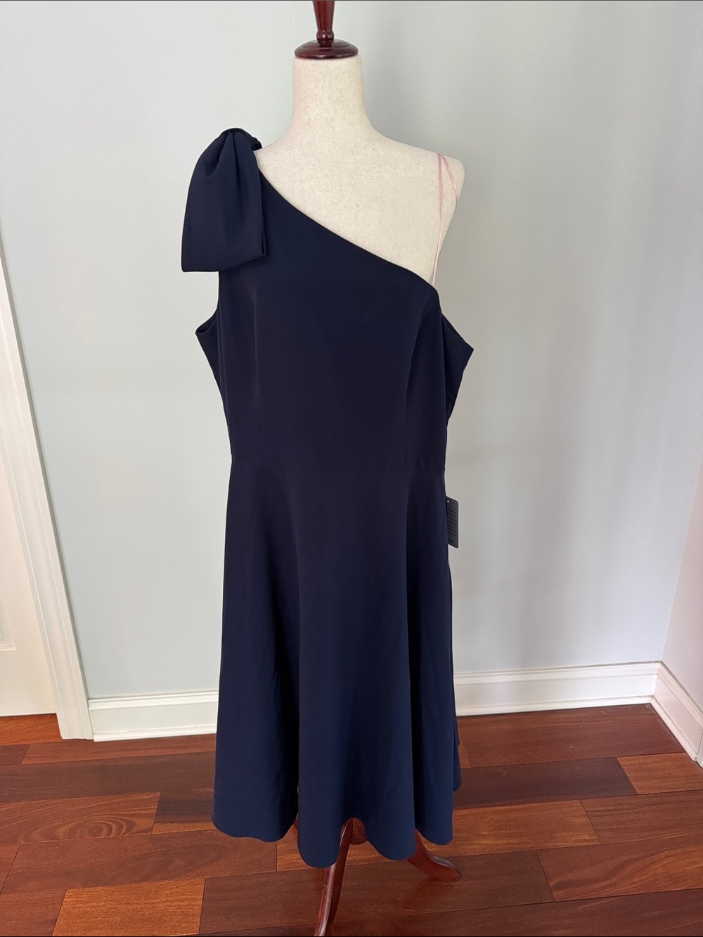 Gal Meets Glam Navy One-Shoulder A-Line Dress with Shoulder Bow